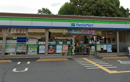 ファミリーマート 蕨塚越三丁目店の画像