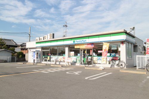 ファミリーマート奈良県立医大前店の画像