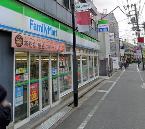 ファミリーマート 東長崎駅南店の画像