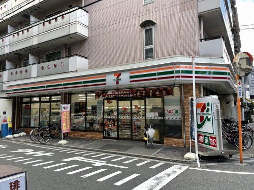 セブンイレブン大阪日本橋1丁目店の画像