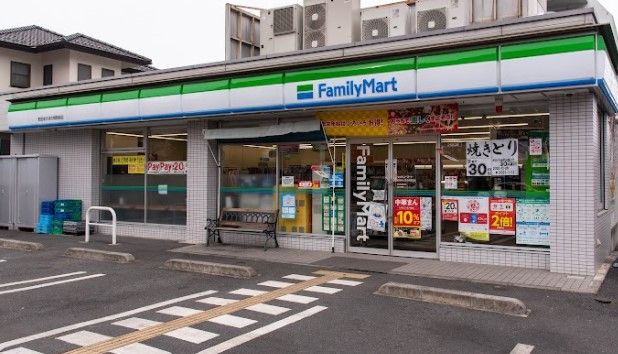 ファミリーマート 町田あけぼの病院前店の画像