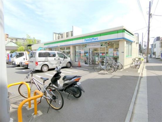 ファミリーマート 三度屋大森東四丁目店の画像