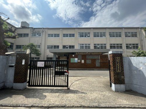 京都市立松原中学校の画像