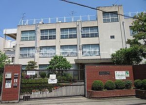 大阪市立十三小学校の画像