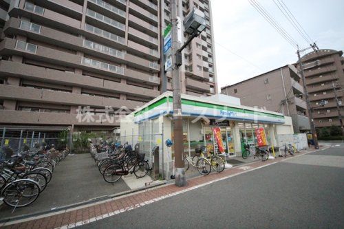 ファミリーマート　加島駅東口前の画像