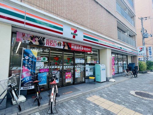 セブンイレブン 京都二条駅南店の画像