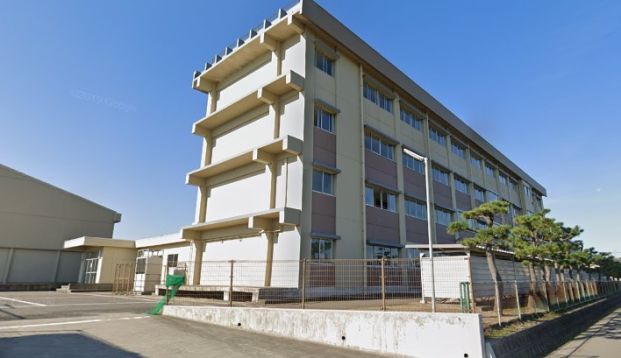 新潟市立大形中学校の画像