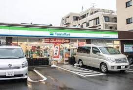 ファミリーマート 世田谷教育会館前店の画像