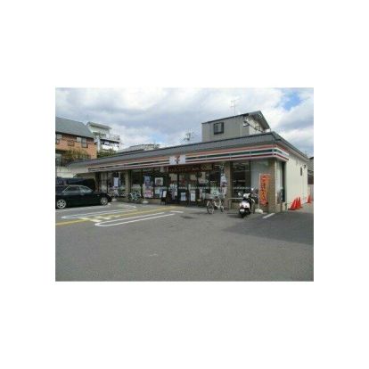 セブンイレブン 京都山ノ内赤山町店の画像