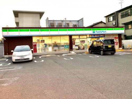 ファミリーマート 西七条名倉町店の画像