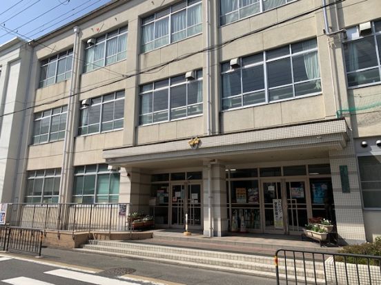 京都市立梅小路小学校の画像