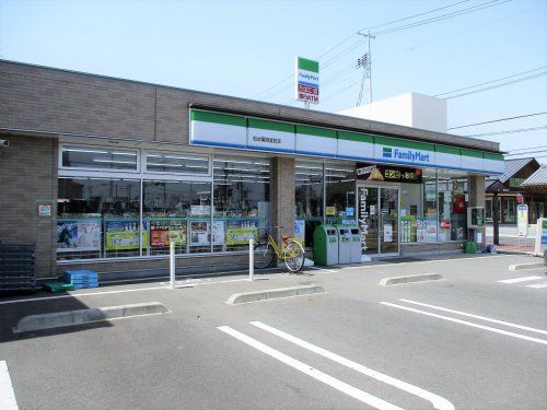 ファミリーマート　薬師堂駅前店の画像