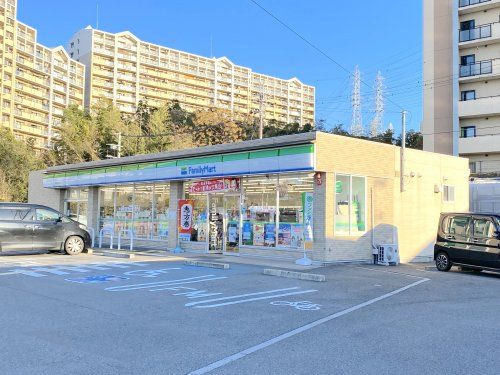 ファミリーマート 和泉室堂北店の画像