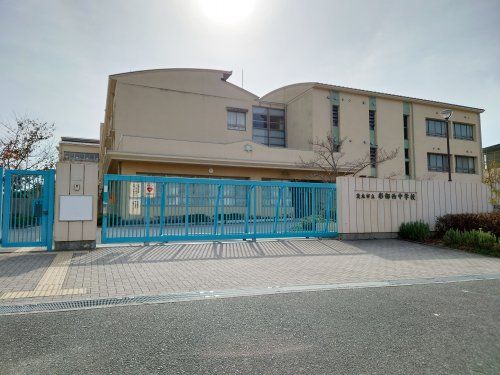 茨木市立 彩都西中学校の画像