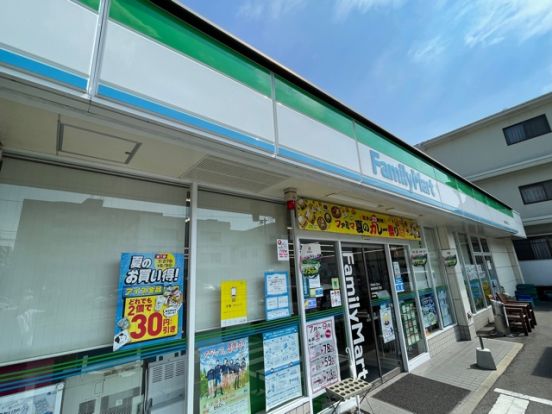 ファミリーマート博多駅南4丁目店の画像