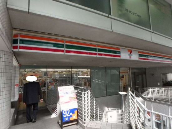 セブンイレブン大阪南本町2丁目店の画像