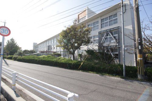 遠賀町立島門小学校の画像