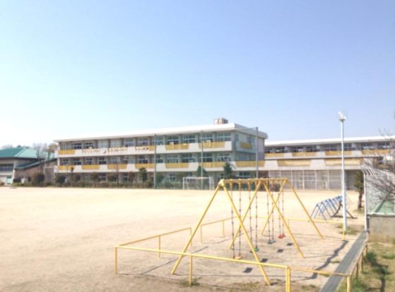 市の川小学校の画像