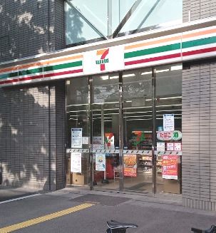 セブン-イレブン 江坂公園前店の画像
