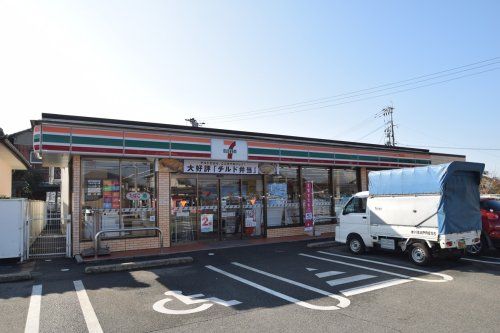 セブンイレブン 氷川宮原店の画像