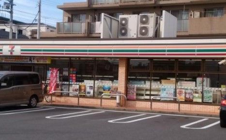 セブンイレブン 厚木下川入東店の画像