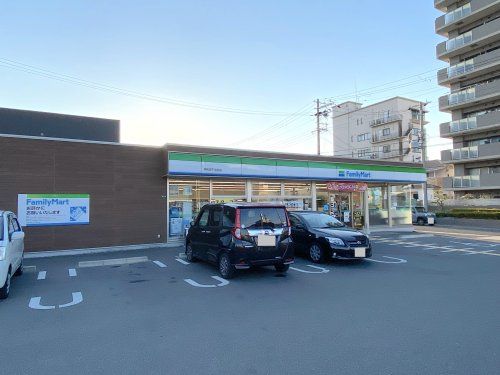 ファミリーマート 岸和田下池田店の画像