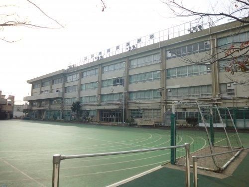 墨田区立中川小学校の画像