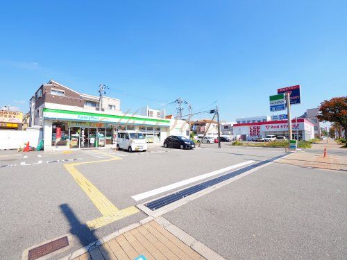 ファミリーマート 錦橋店の画像