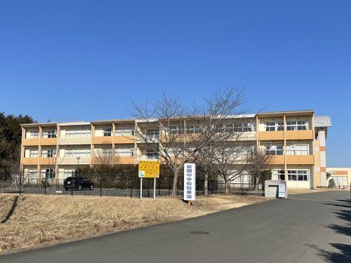 笠間市立岩間中学校の画像