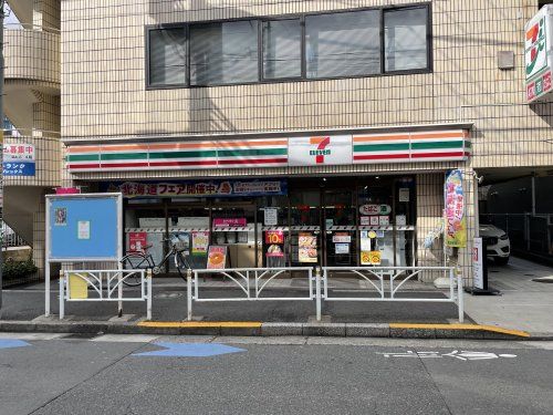 セブンイレブン 渋谷神宮前2丁目西店の画像