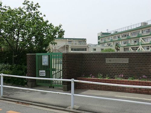 小金井市立緑小学校の画像