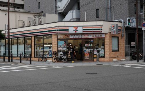 セブンイレブン 浪速日本橋西店の画像