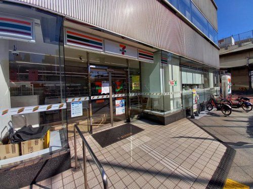 セブン-イレブン 品川西五反田３丁目店の画像