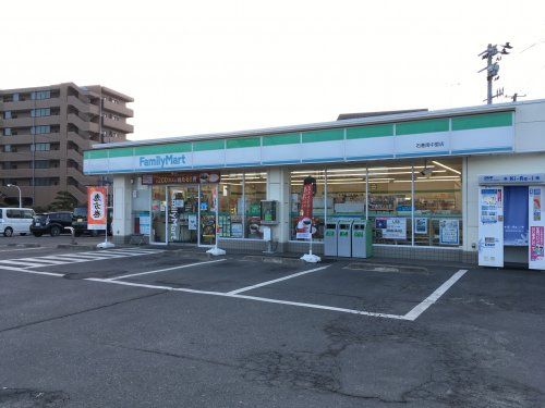 ファミリーマート 石巻南中里店の画像