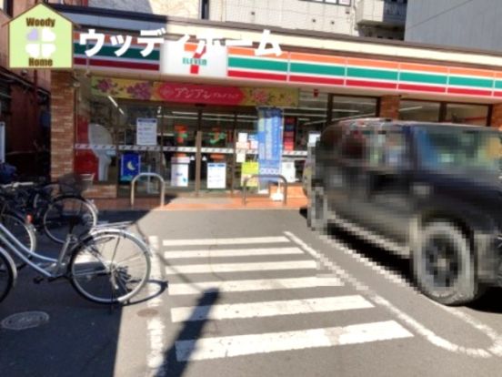 セブンイレブン 新越谷駅前通り店の画像