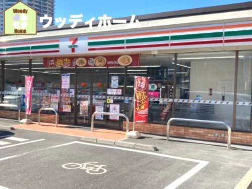 セブンイレブン 越ヶ谷3丁目店の画像