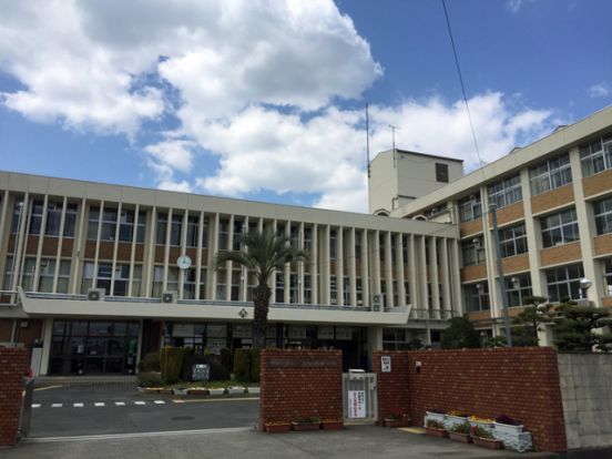大和高田市立高田西中学校の画像