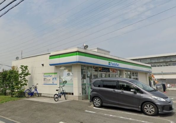 ファミリーマート　松屋大和川通店の画像