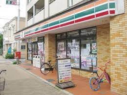 セブンイレブン 大阪三泉市場通店の画像