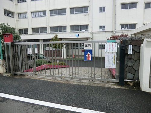 横浜市立羽沢小学校の画像