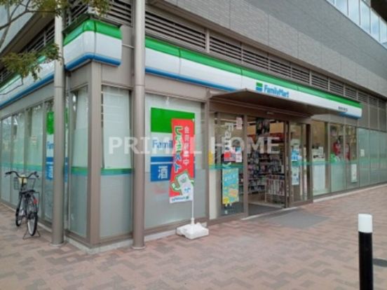 ファミリーマート 東神奈川東口店の画像