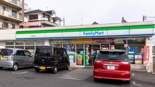 ファミリーマート 町田図師店の画像