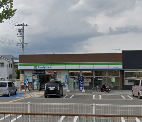 ファミリーマート 打田上野店の画像