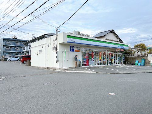 ファミリーマート 三島壱町田店の画像