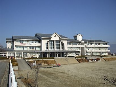 韮崎市立韮崎西中学校の画像