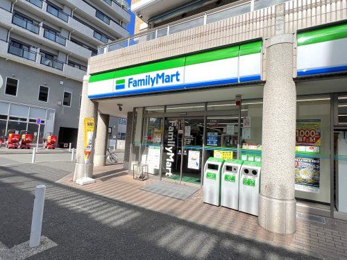 ファミリーマート瀬谷駅北口店の画像