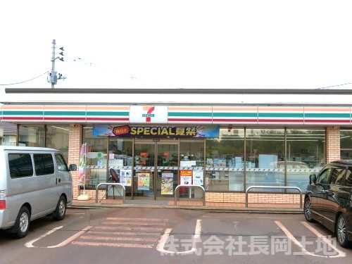 セブンイレブン 長岡駅東口通り店の画像