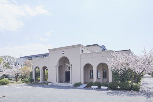 香里ヌヴェール学院小学校の画像