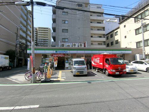 ファミリーマート 城東中央二丁目店の画像