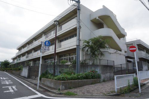 横浜市立富士見台小学校の画像